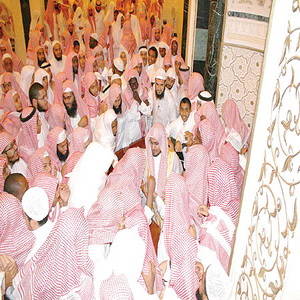 كم يحضر عندك؟