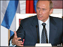 Putin warns Europe in missile row 
